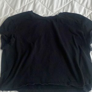 Round neck crop solid tee